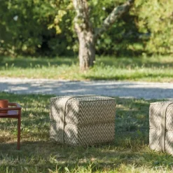 Pouf per esterni Docker in tessuto bublè chenille beige