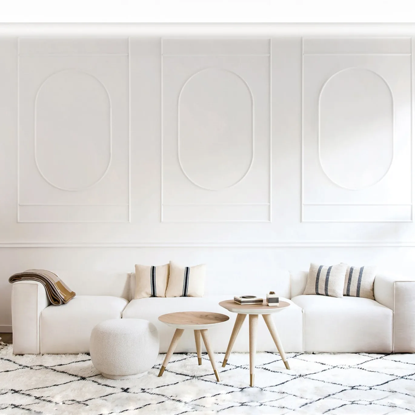 Pouf rotondo bianco Bombo della Collezione Riviera