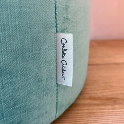 Pouf tondo in velluto verde e azzurro