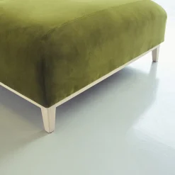 Pouf Zeno Eco In Velluto Verde Oliva Di Brian Sironi