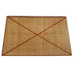 Sconce in rattan
