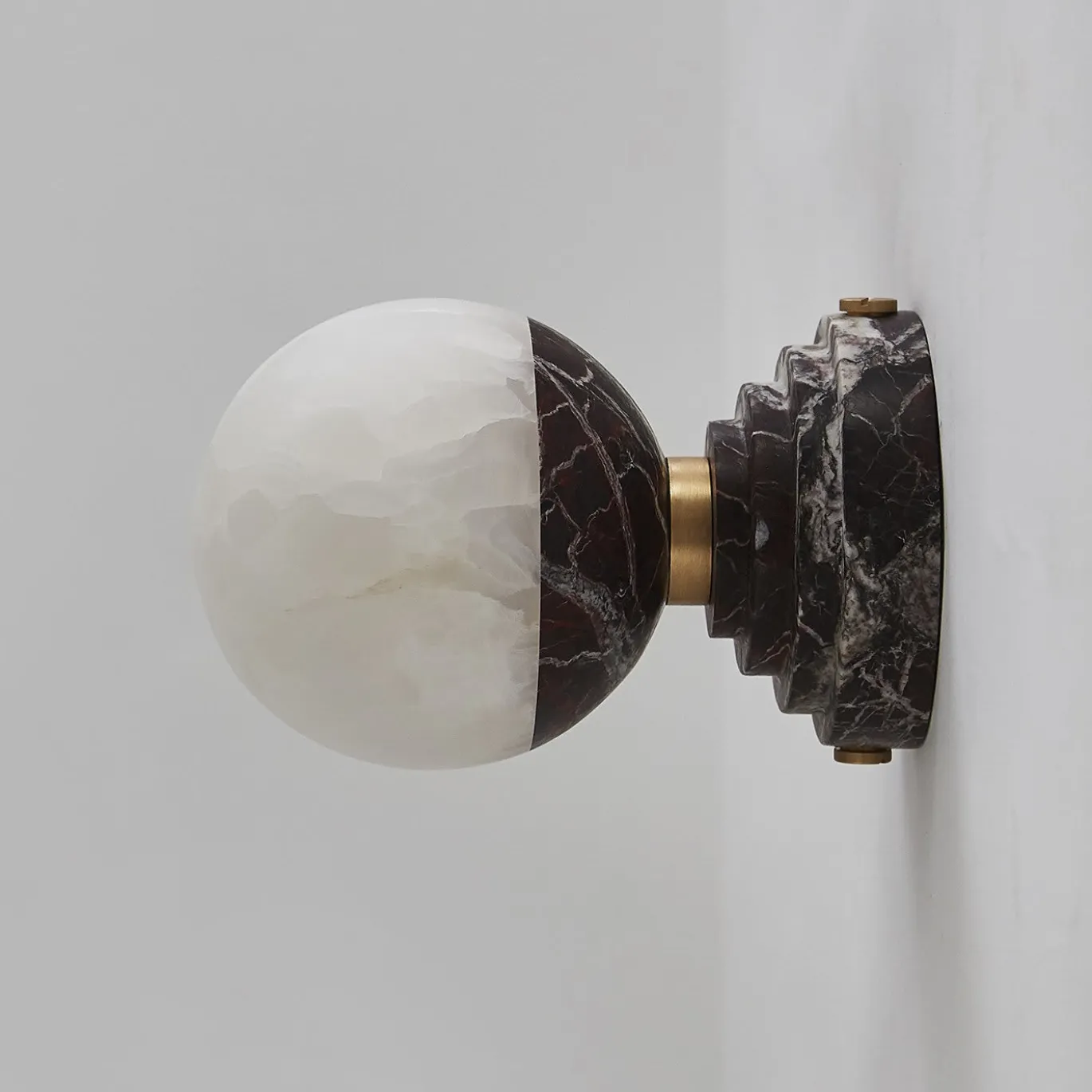 Sconce Lunar in marmo Rosso Levanto e onice