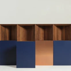 Scrivania Intarsio in noce con sgabelli triangolari