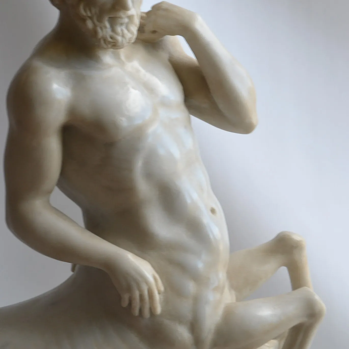 Scultura Centauro Bianco Carrara