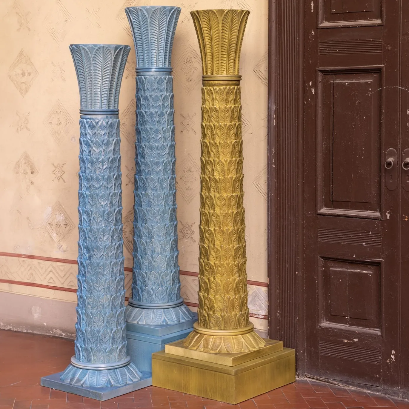 Scultura Decorativa a Colonna Anne Azzurra