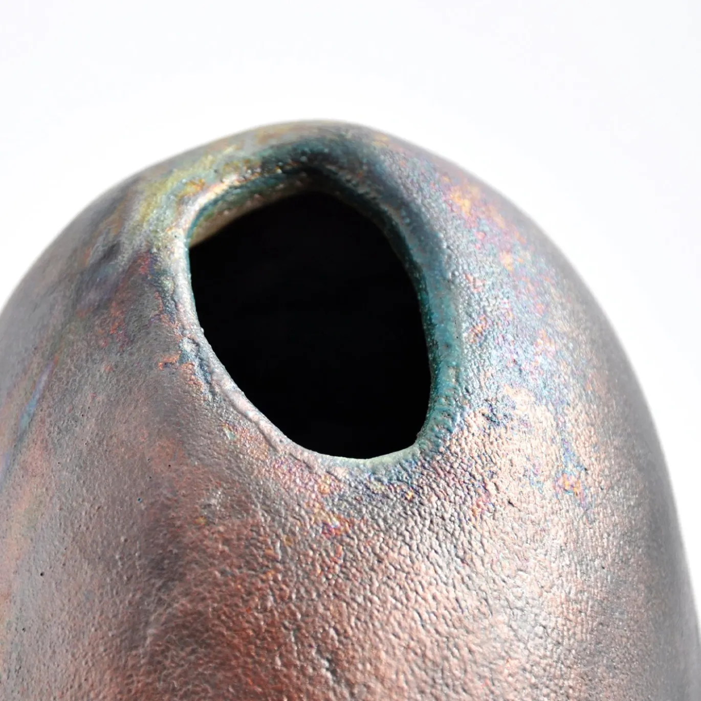 Scultura Decorativa in Ceramica Intreccio Silente di Nino Basso