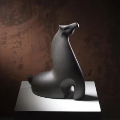 Scultura decorativa Naru Horse in porcellana nera