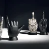 Scultura decorativa Shaka Nero di Ugo La Pietra