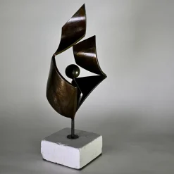 Scultura decorativa stilizzata Tulip in ferro di Lorenzo Quadalti