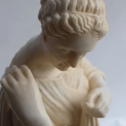 Scultura Diana Gabii in marmo bianco di Carrara