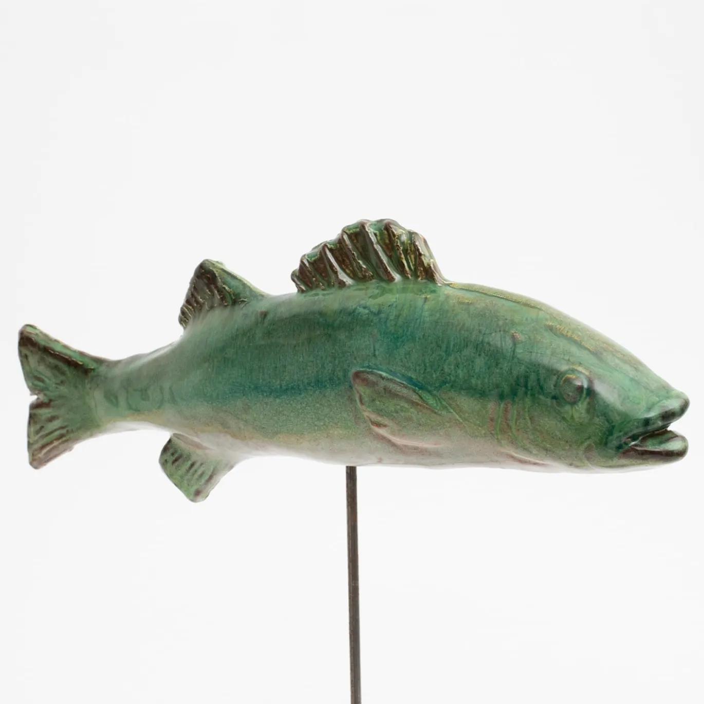 Scultura di branzino sottile