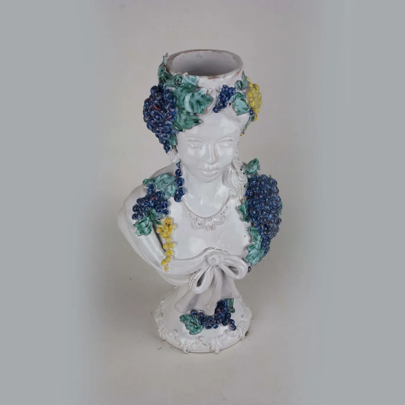 Scultura di busto in ceramica autunnale