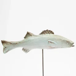 Scultura di spigola sottile