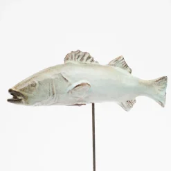 Scultura di spigola sottile