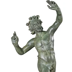 Scultura Fauno danzante in bronzo patinato verde