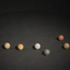 Scultura Fermacarte Gravity Zodiac Cancro - Luna in Travertino Rosa