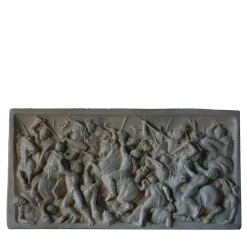 Scultura in alto rilievo in marmo di Carrara della battaglia romana