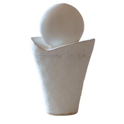 Scultura in gres bianco Luna Piena I