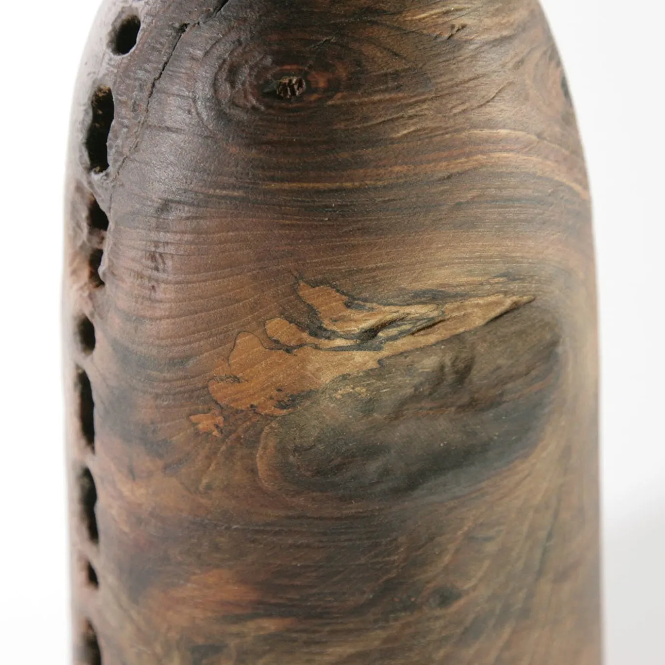 Scultura in Legno Forma Scavata Collezione Impossiballs