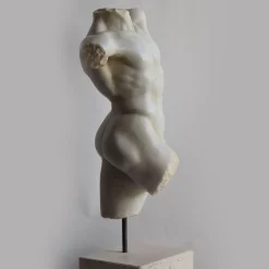 Scultura in marmo di Carrara torso di satiro con base