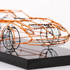 Scultura Lamborghini in Filo di Metallo Arancione