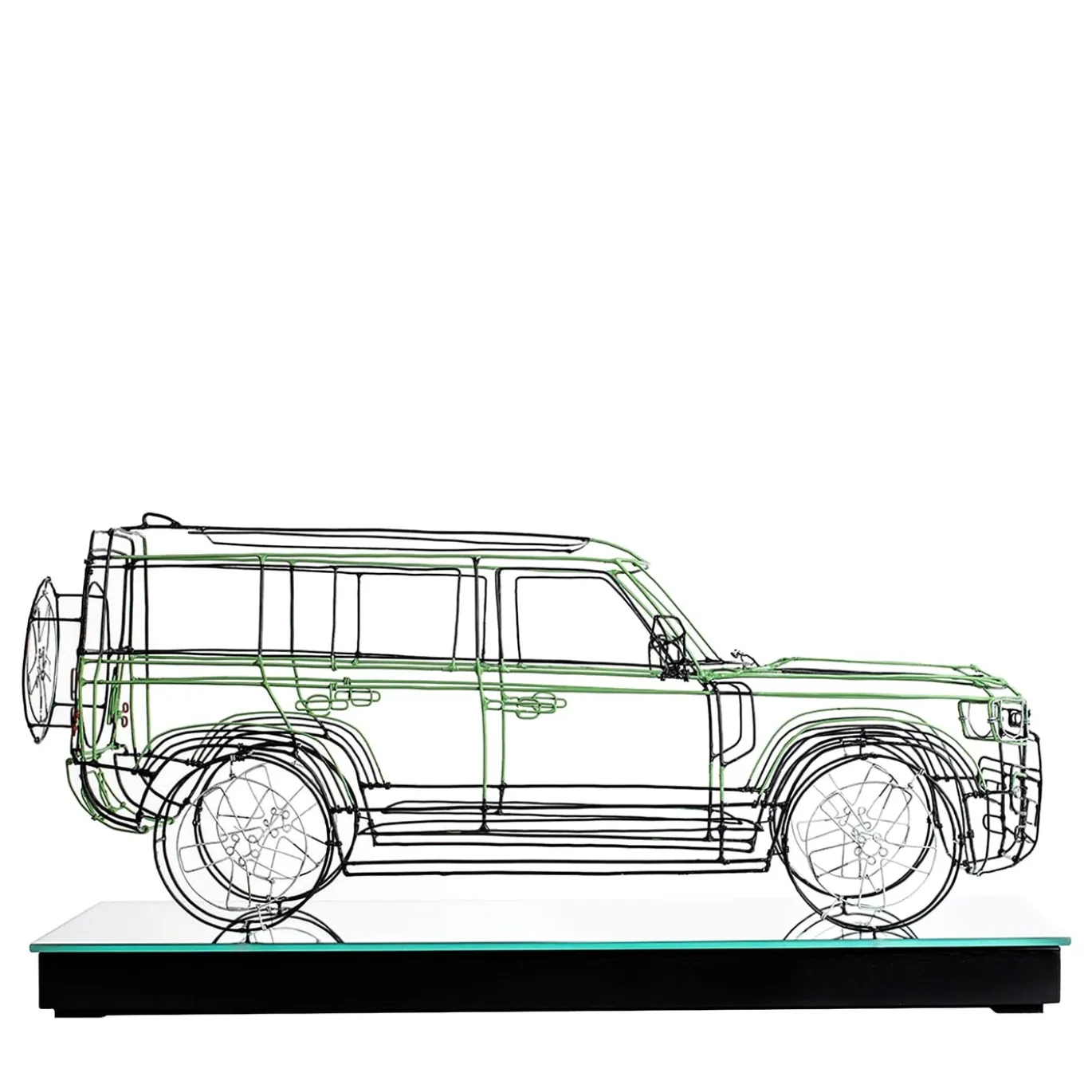 Scultura Land Rover in filo metallico