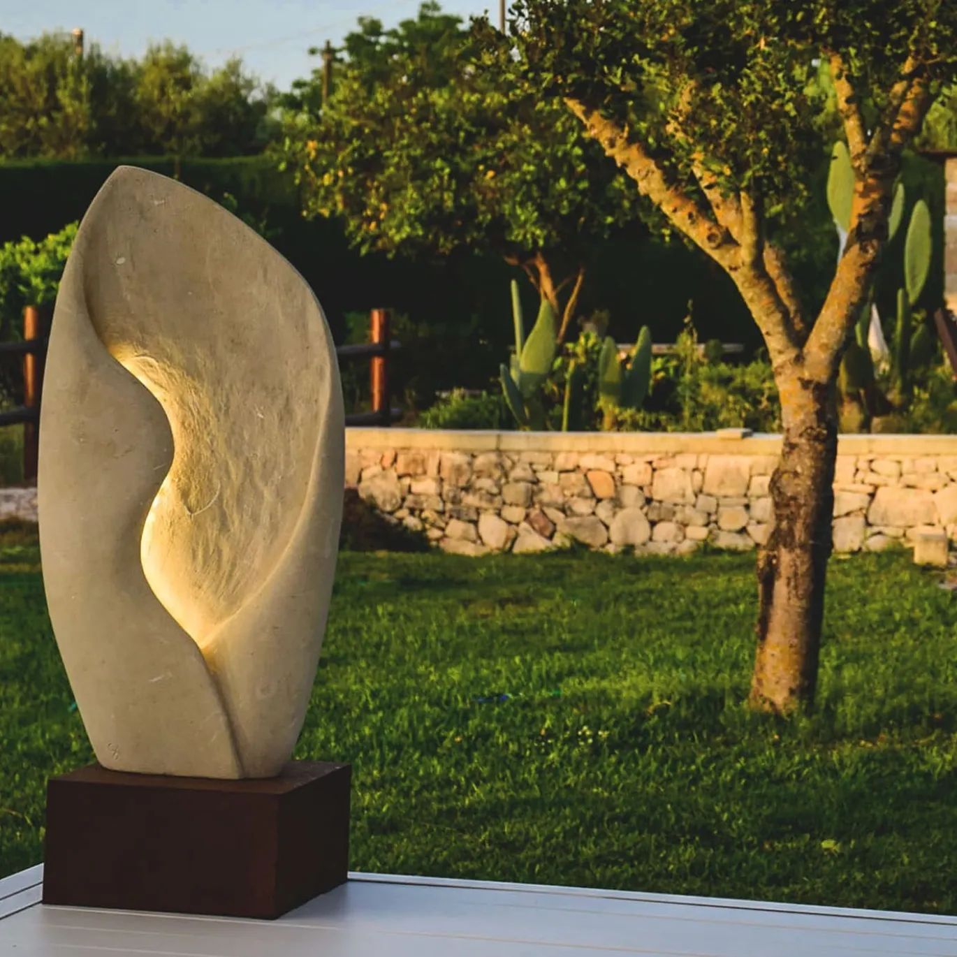 Scultura luminosa Odissea