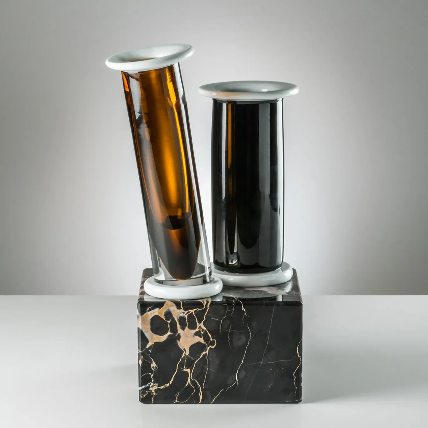 Scultura Marito e Moglie di Ettore Sottsass