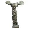SculturaNike di Samotracia sfaccettata in bronzo