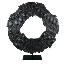 Scultura Néra in ceramica con piedistallo di Gabriele Mengoni