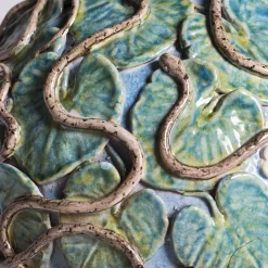 Scultura Sfera Serpente in Maiolica Blu