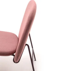 Sedia Ala Textured di Sebastian Herkner