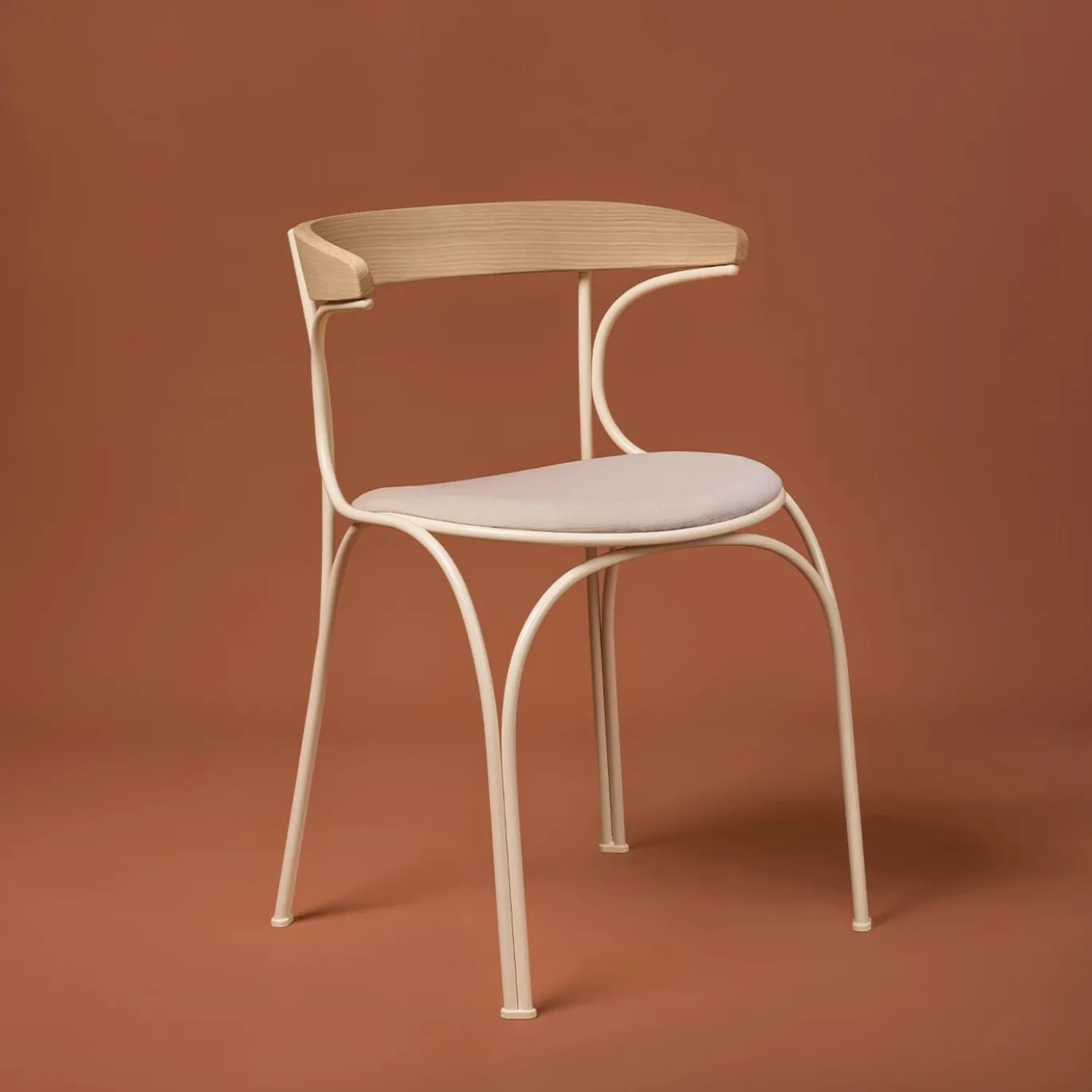 Sedia Ample White di Nichetto Studio