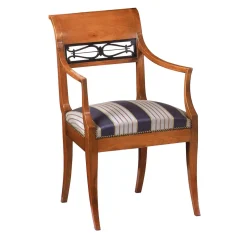 Sedia austriaca in stile Biedermeier blu e ciliegio con braccioli