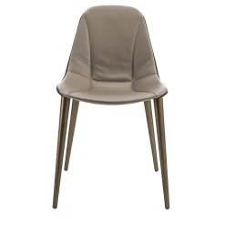 Sedia con gambe in metallo Couture di Stefano Bigi