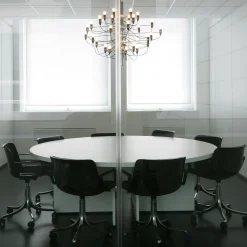 Sedia con rotelle Modus Black con braccioli di Centro Progetti Tecno