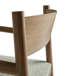 Sedia Dalston in Bouclé Nuvola e Noce Canaletto