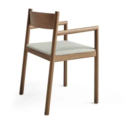 Sedia Dalston in Bouclé Nuvola e Noce Canaletto