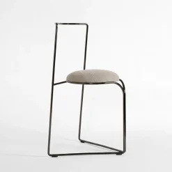 Sedia da pranzo Flow in metallo con finitura Ultrablack