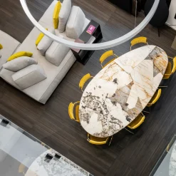 Sedia da pranzo Seidecimi con schienale e braccioli rimovibili in velluto giallo