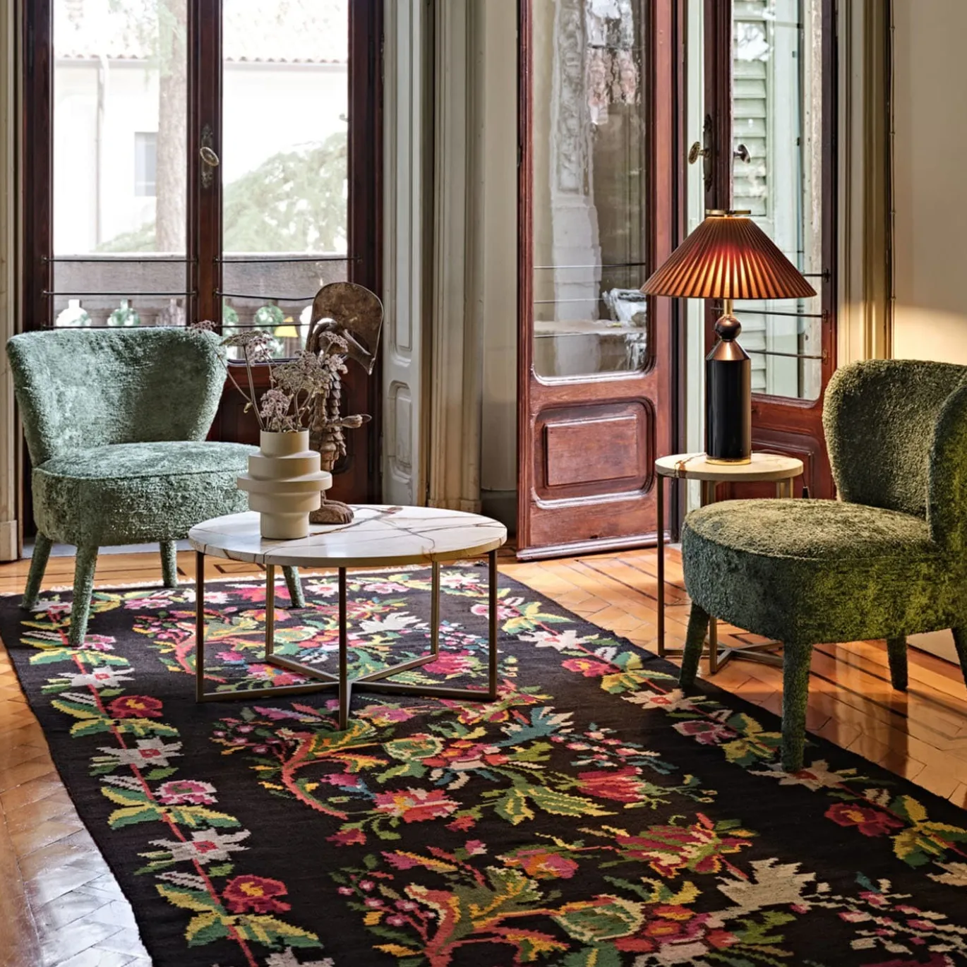 Sedia da salotto imbottita verde "Cloe