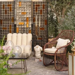 Sedia da salotto Periscopio in tessuto beige scanalato di Studiopepe