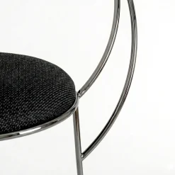 Sedia decorativa Alis in metallo con finitura Ultrablack