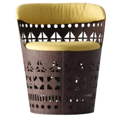 Sedia Dogon S in multistrato marrone con cuscini in tessuto giallo