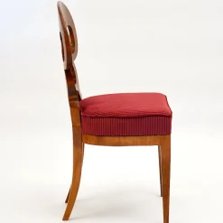 Sedia Eclectica Maria-Theresia con finitura noce