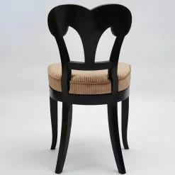 Sedia Eclectica Wilhelmine-Henriette con finitura Ebano