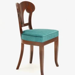 Sedia Eclectica Wilhelmine-Henriette con finitura noce