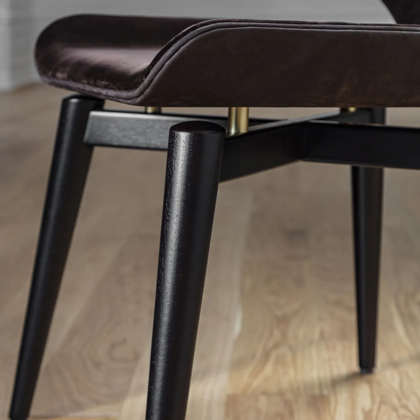 Sedia Egle Brown