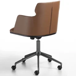Sedia girevole in pelle Shape