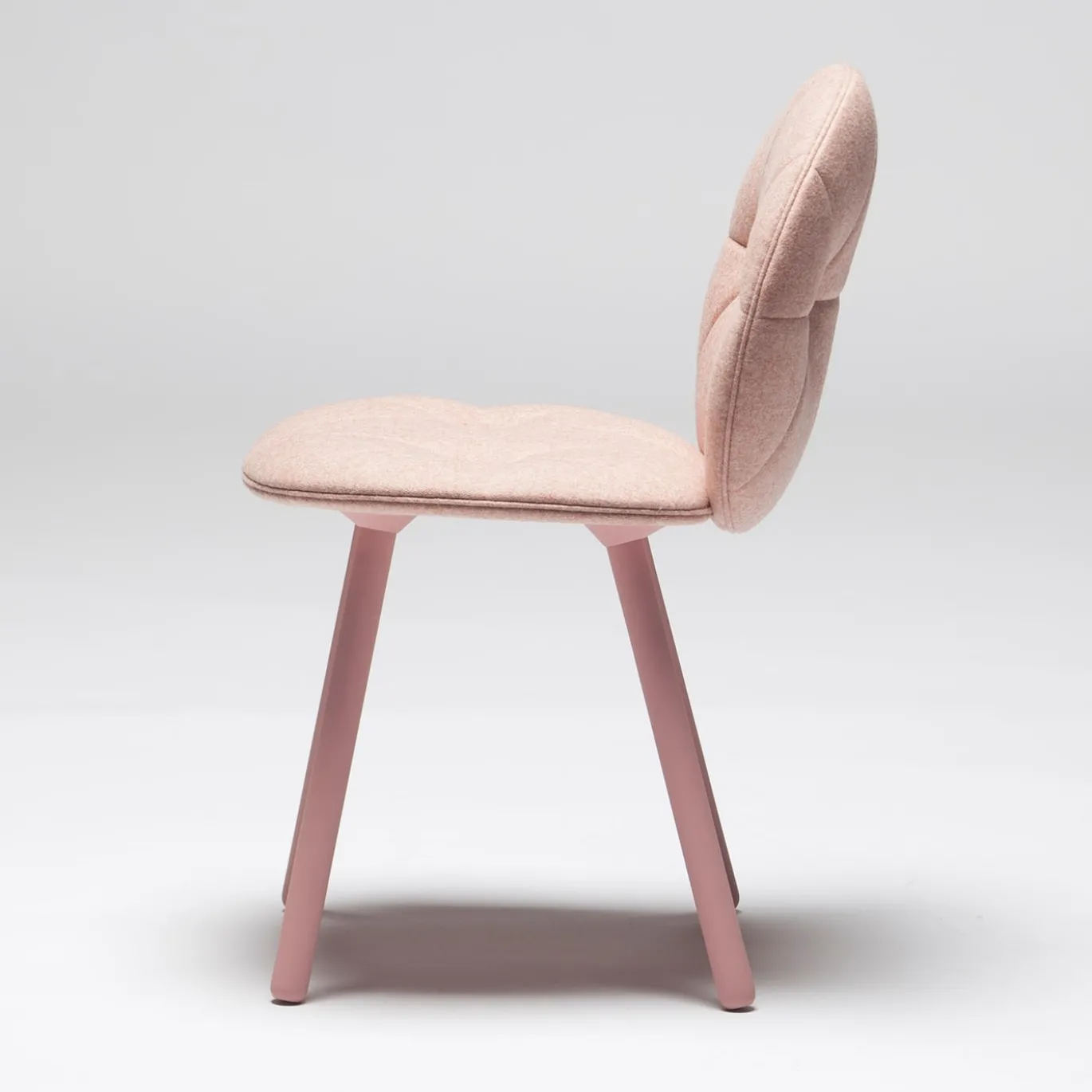 Sedia Harlequin 900 Pink di Markus Johansson - Collezione Tekhne